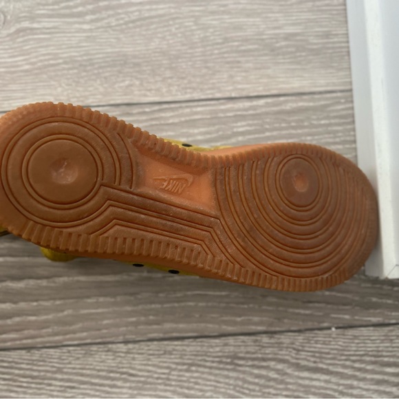 NIKE 2017 Air Force 1 Mid 'Desert Moss' - Picture 7 of 7